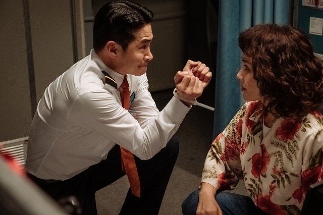 元一流スパイがcaに オム ジョンファ主演 ノンストップ 前代未聞の超絶機内アクション本編映像初解禁 シネマnavi 元一流スパイがcaに オム ジョンファ主演 ノンストップ 前代未聞の超絶機内アクション本編映像初解禁 シネマnavi