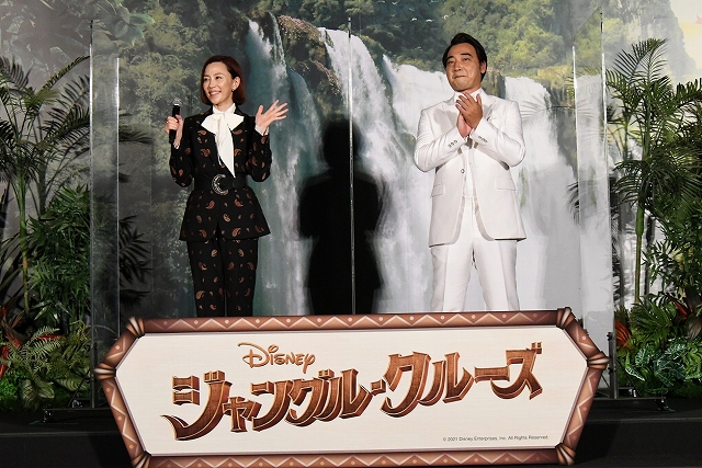 ミッキーマウスとミニーマウスからの 祝福 に 木村佳乃 斉藤慎二が歓喜 ジャングル クルーズ 日本出航記念の完成披露試写イベント実施 シネマnavi