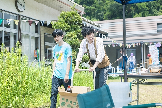 吉沢亮×杉咲花『青くて痛くて脆い』爽快＆ダークな表情に隠された 衝撃 