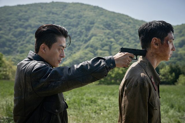 映画の主題歌を集めたアルバム『昨日より赤く明日より青く